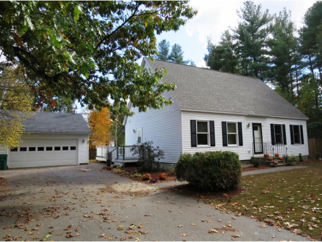 Property Photo:  40 Stillwater Circle  NH 03839 