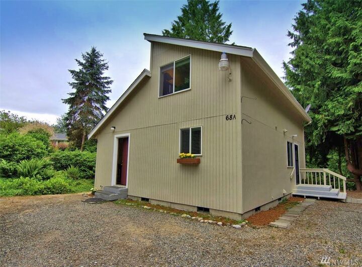 Property Photo: 68 68A Island Blvd WA 98333