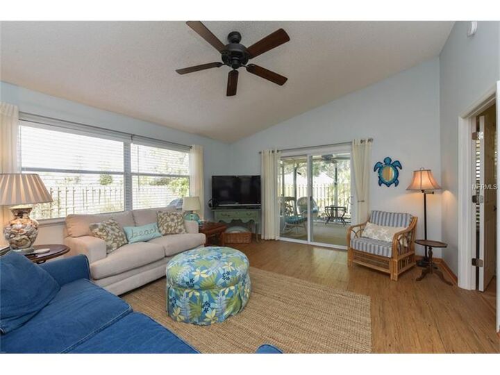 Property Photo:  4224 Saint Charles Drive 4224  FL 34243 