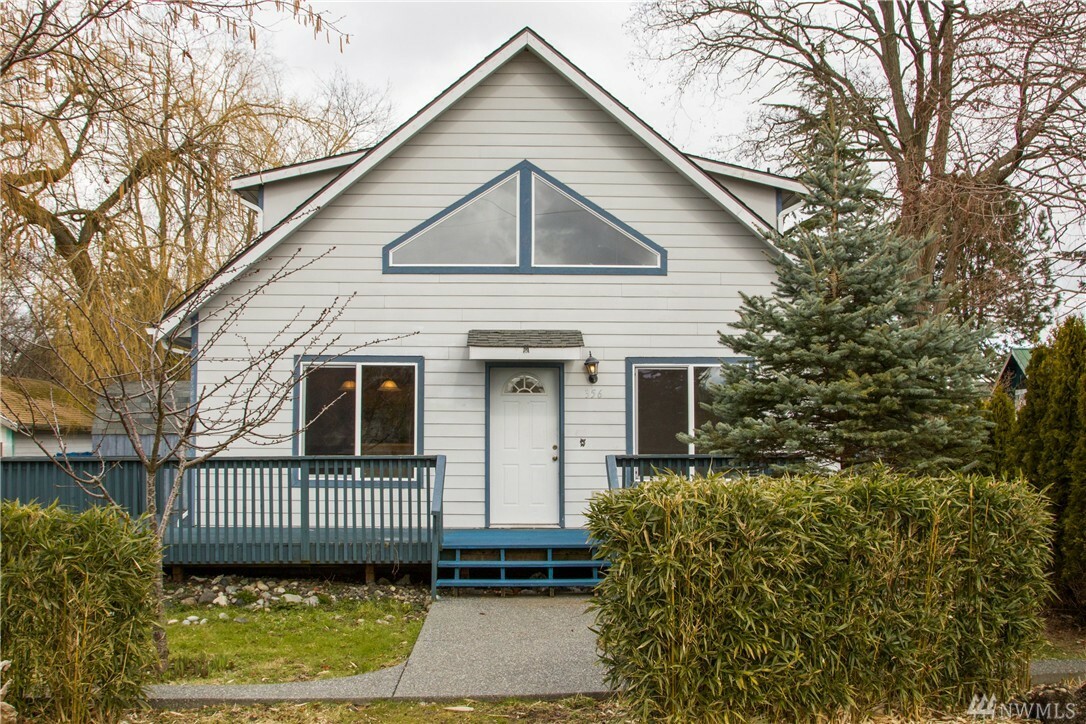 Property Photo:  356 Cedar St  WA 98230 