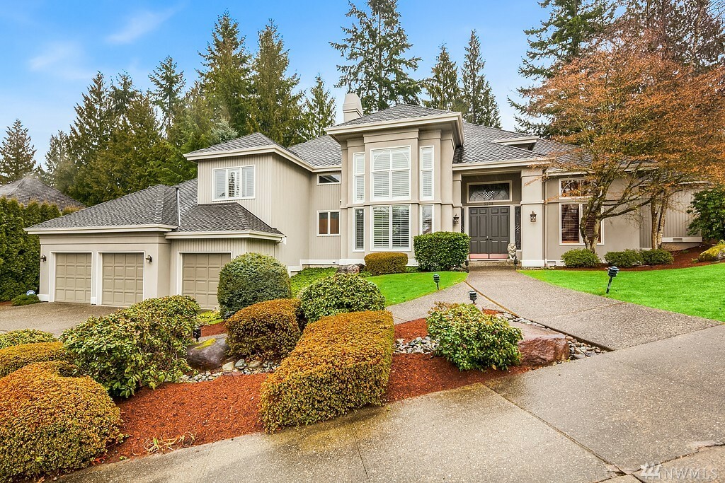 Property Photo: 5208 Isola Place NW WA 98027