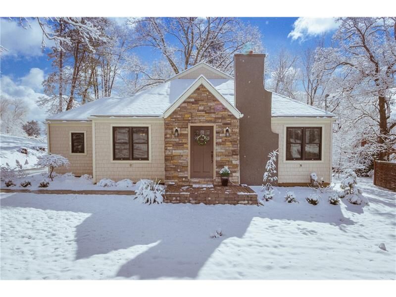 Property Photo:  252 Center Grange Road  PA 15001 