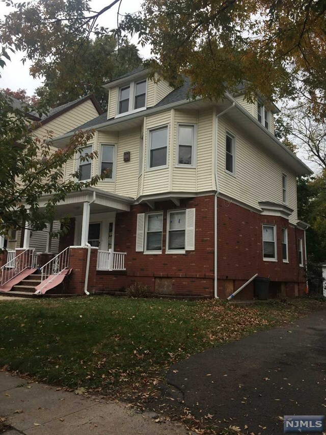 Property Photo:  326 Rutledge Avenue  NJ 07017 