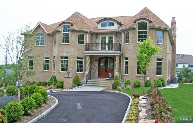 Property Photo:  42 Carla Court  NJ 07508 