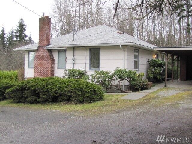 Property Photo: 1303 S Golf Course Rd WA 98362