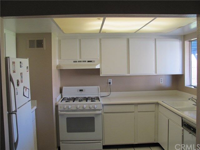 Property Photo:  25350 Sugar Hill Road  CA 92553 