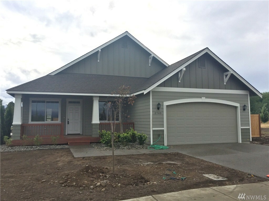 Property Photo:  2703 N Alder St  WA 98926 