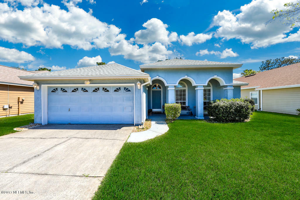 Property Photo: 2339 Companion Circle E FL 32224