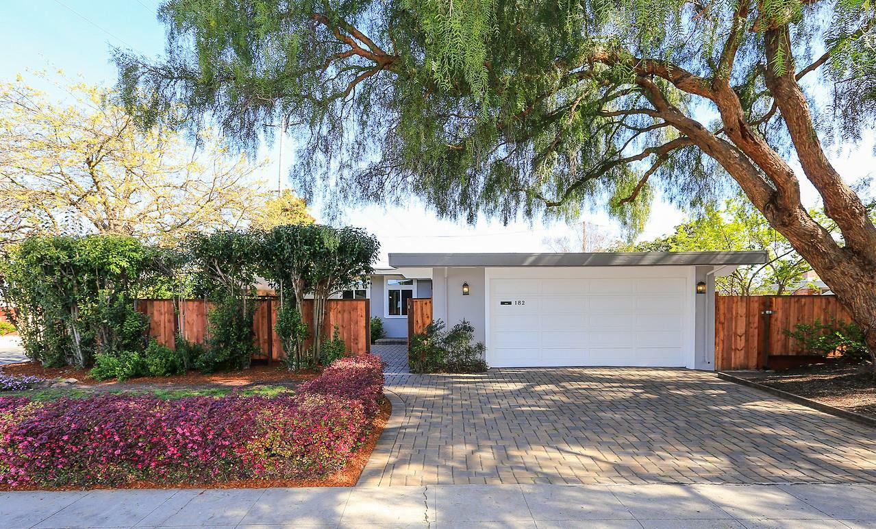 Property Photo:  182 Thompson Square  CA 94043 