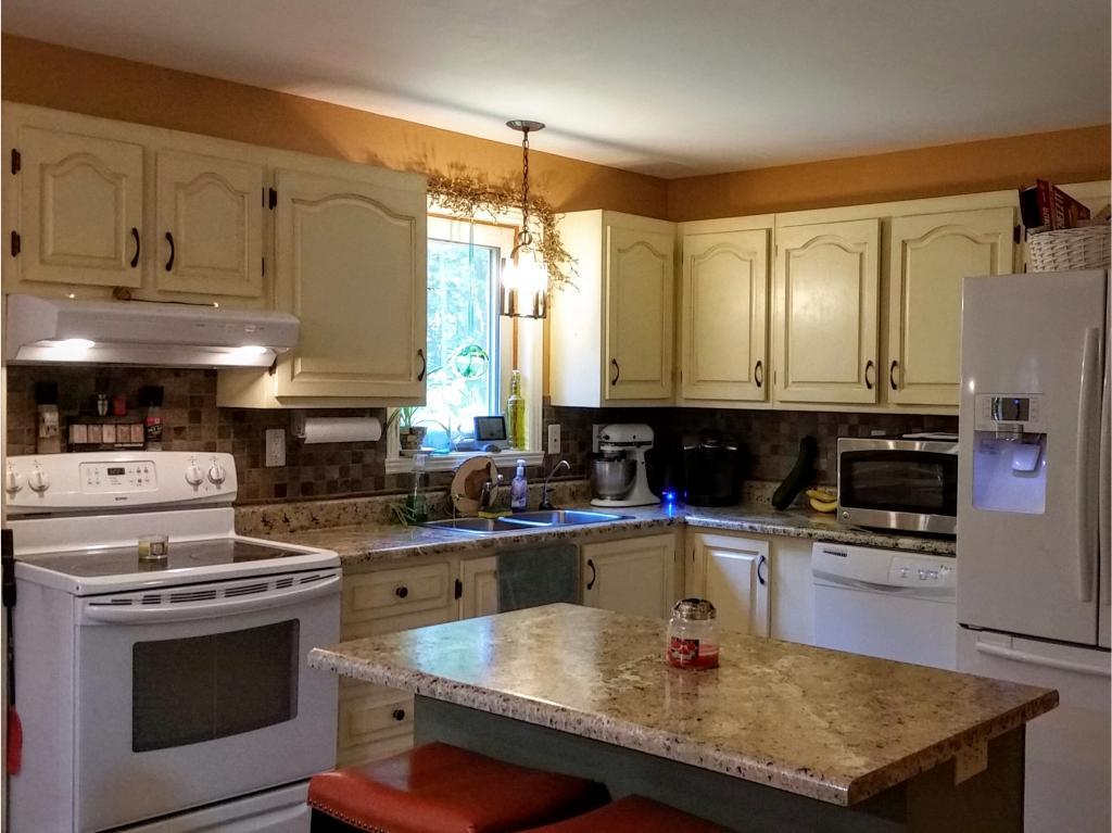 Property Photo: 4 Grandview Drive NH 03106