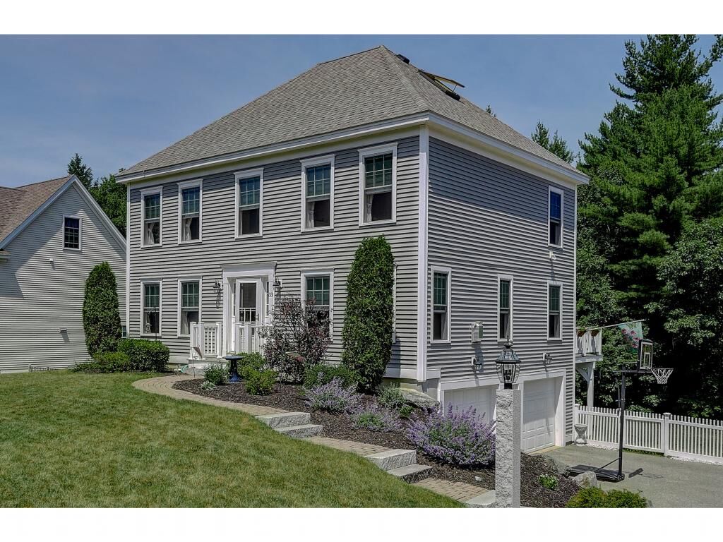 Property Photo:  33 Wood Ridge Lane  NH 03833 