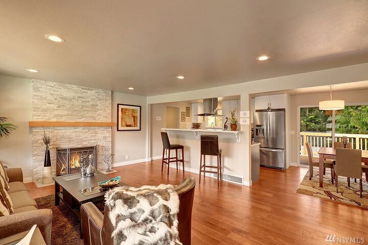 Property Photo:  5314 SW Manning St  WA 98116 