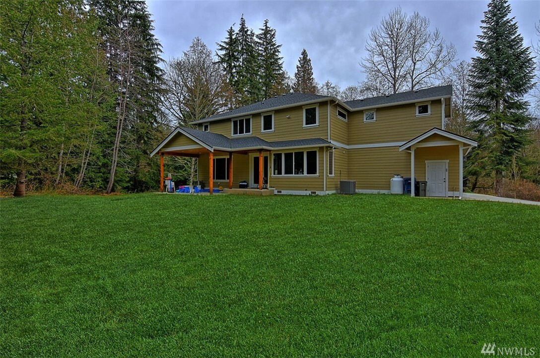 Property Photo:  11212 Chain Lake Rd  WA 98290 