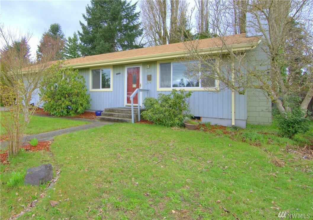 Property Photo: 324 Y St SW WA 98501