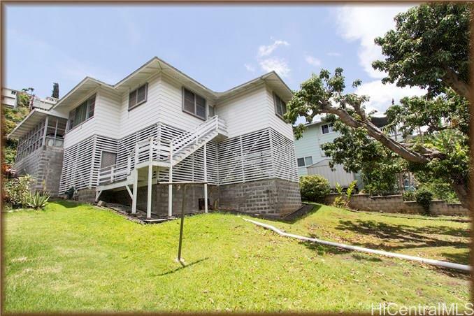 2465 Booth Road  Honolulu HI 96813 photo