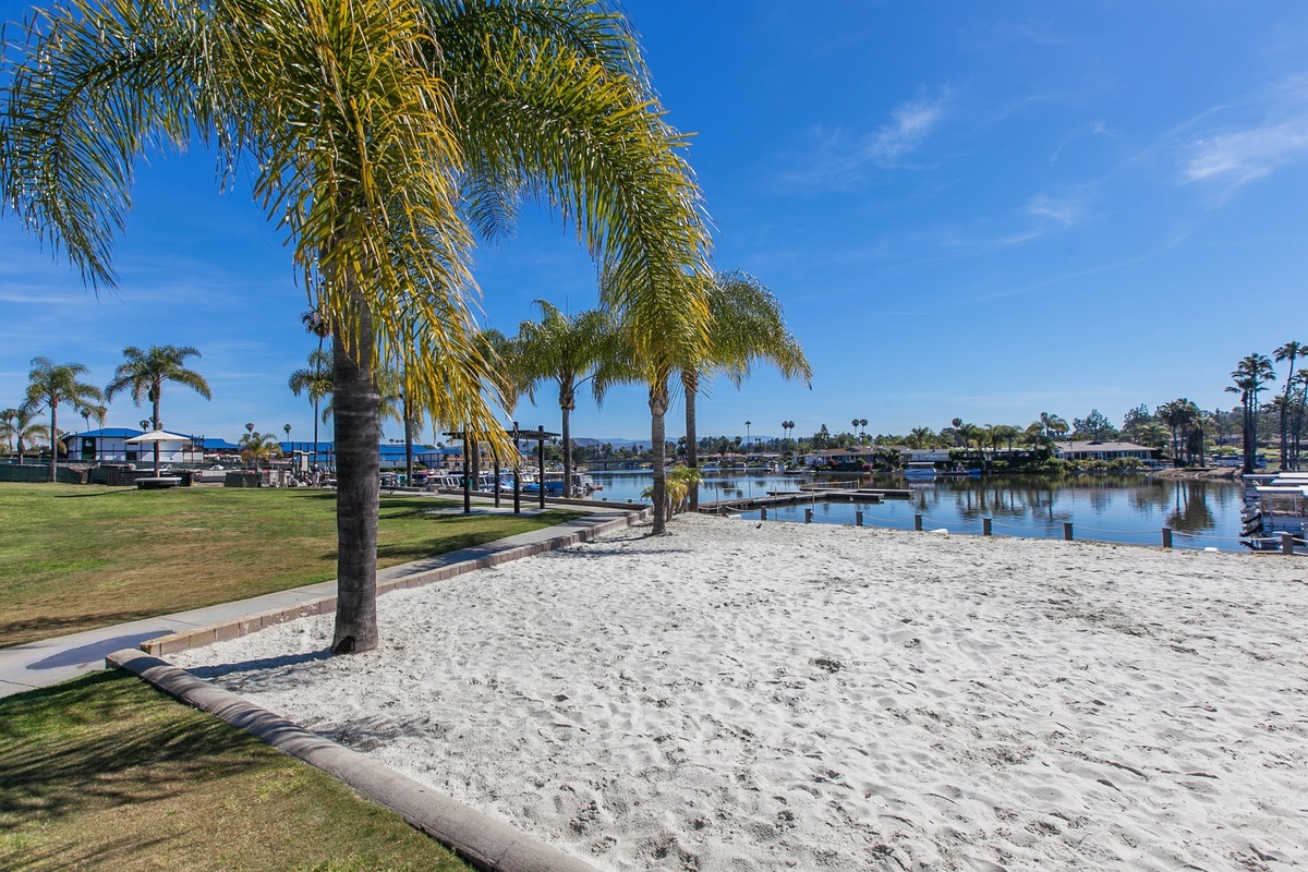 Property Photo: 1658 Via Brisa Del Lago CA 92078