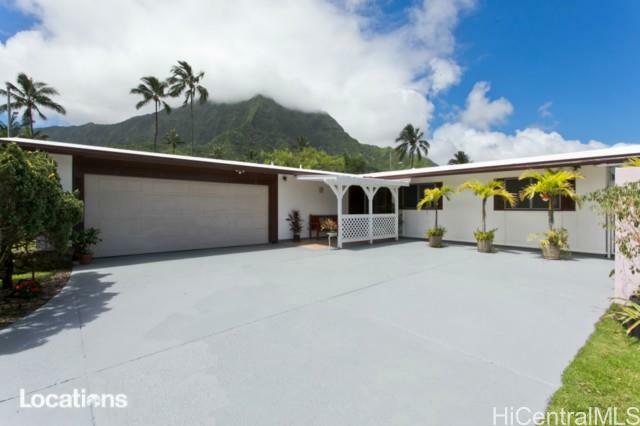 Property Photo:  1115 Maunawili Road  HI 96734 