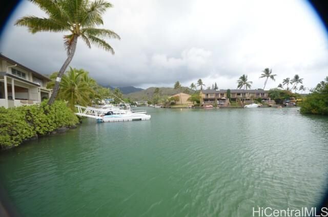 213 Kawaihae Street E6  Honolulu HI 96825 photo