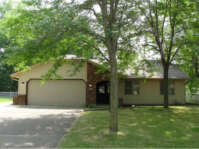 Property Photo: 1033 Lantern Circle MN 55014