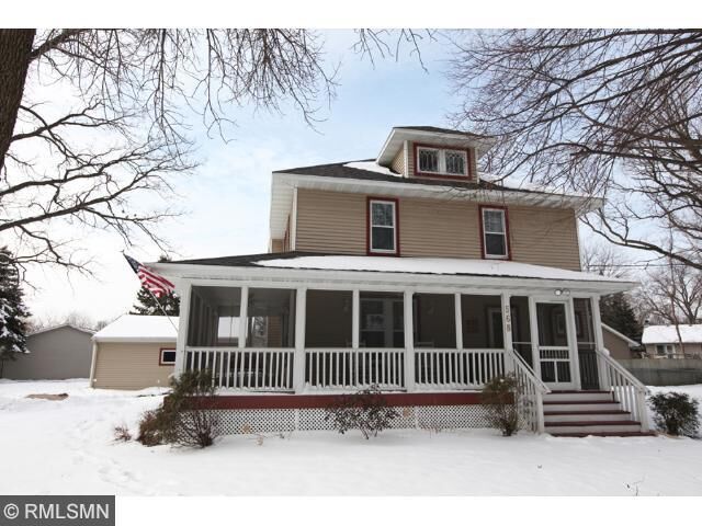 Property Photo:  568 8th Street SW  MN 55025 