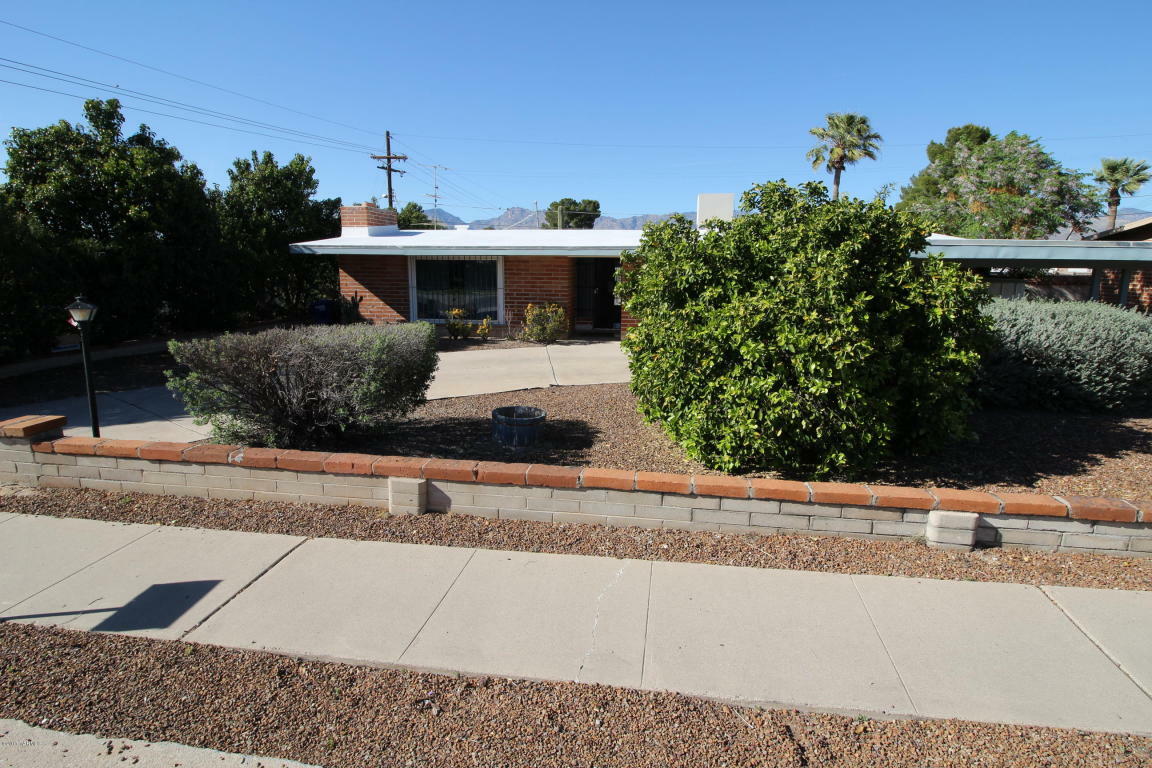 Property Photo:  8413 E Rosewood Street  AZ 85710 