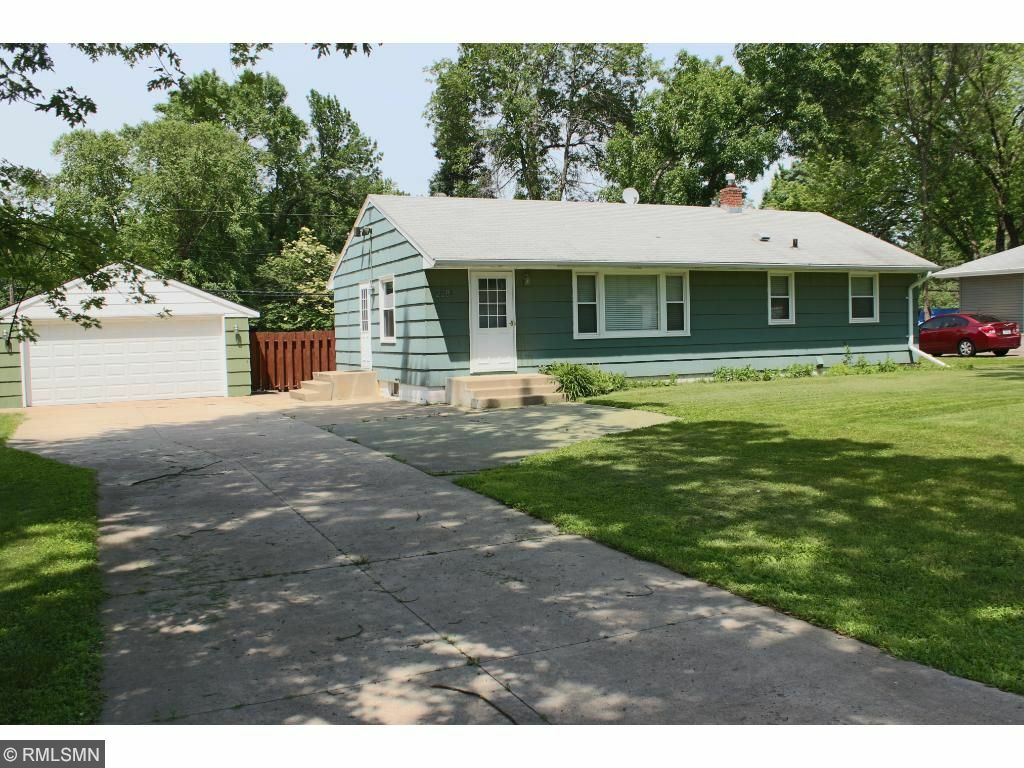 Property Photo:  2283 County Road F E  MN 55110 