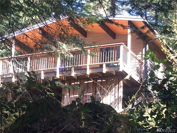 1396 Chinook Place  Center Island WA 98221 photo