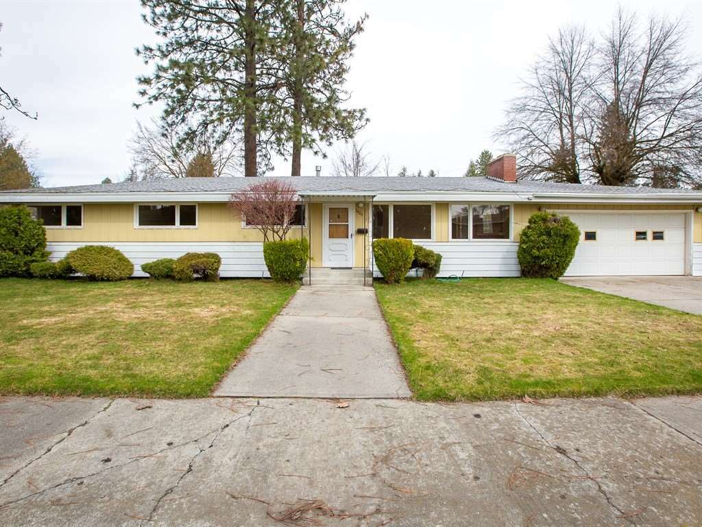Property Photo: 3426 W Elmhurst Ave WA 99208