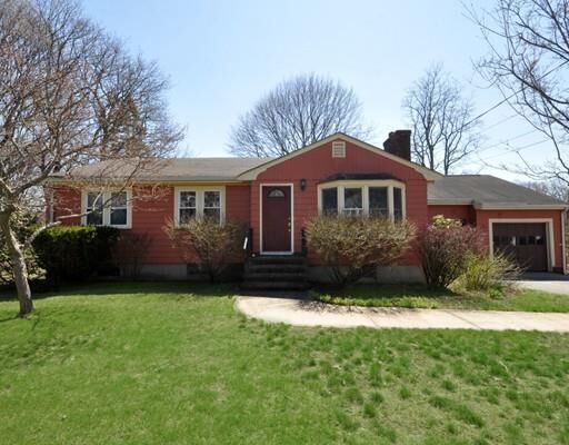 Property Photo:  706 Bedford St  MA 01742 