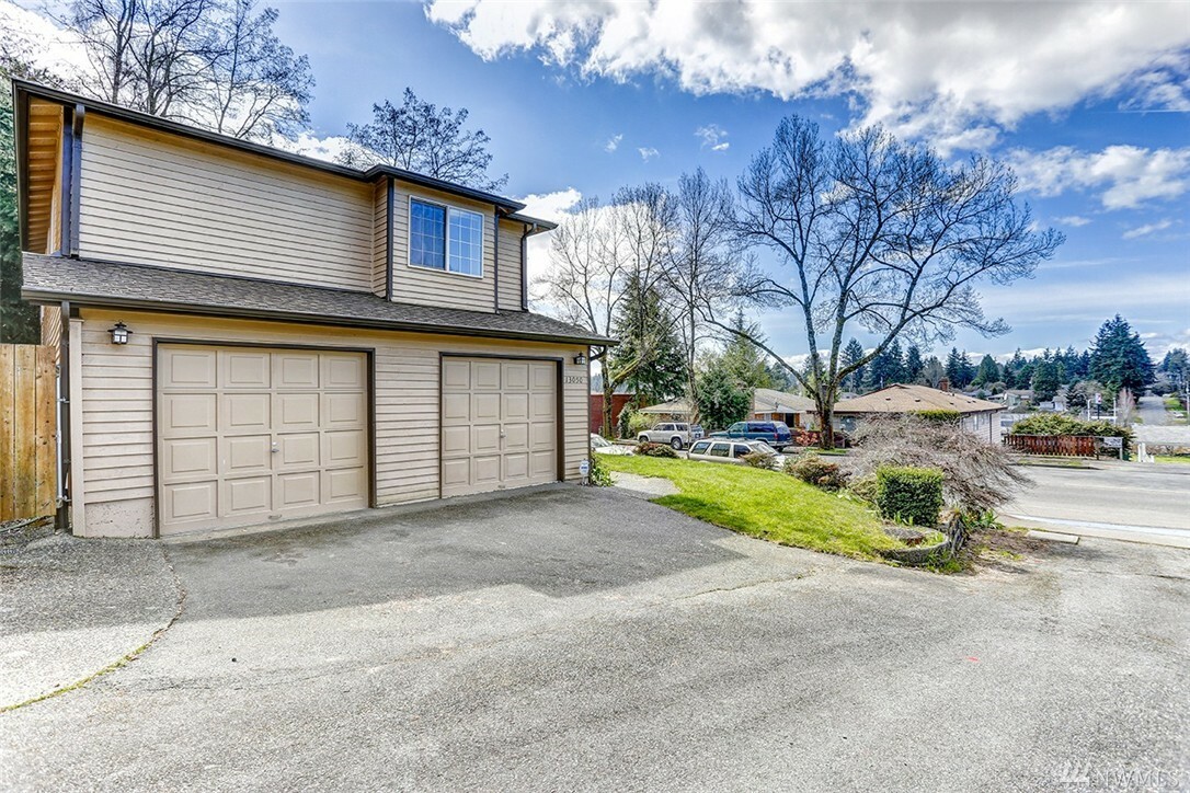 Property Photo: 13050 35th Ave NE WA 98125