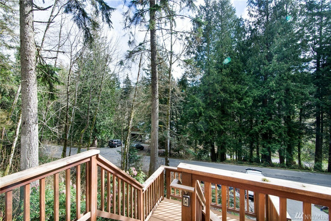 Property Photo:  40 Harbor View Dr  WA 98229 