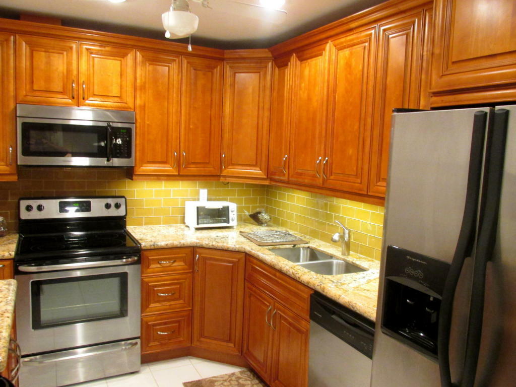 Property Photo: 10094 S 42nd Avenue 164 FL 33436