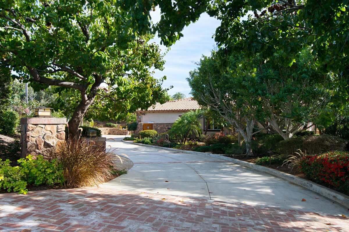 Property Photo:  1702 Bella Laguna  CA 92024 