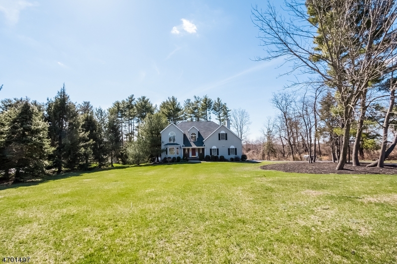 Property Photo:  17 Boehm Dr  NJ 08833 