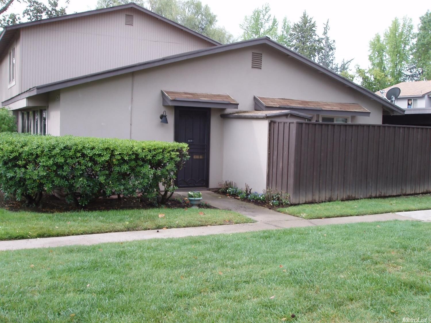 Property Photo: 8828 Sawtelle Way CA 95826