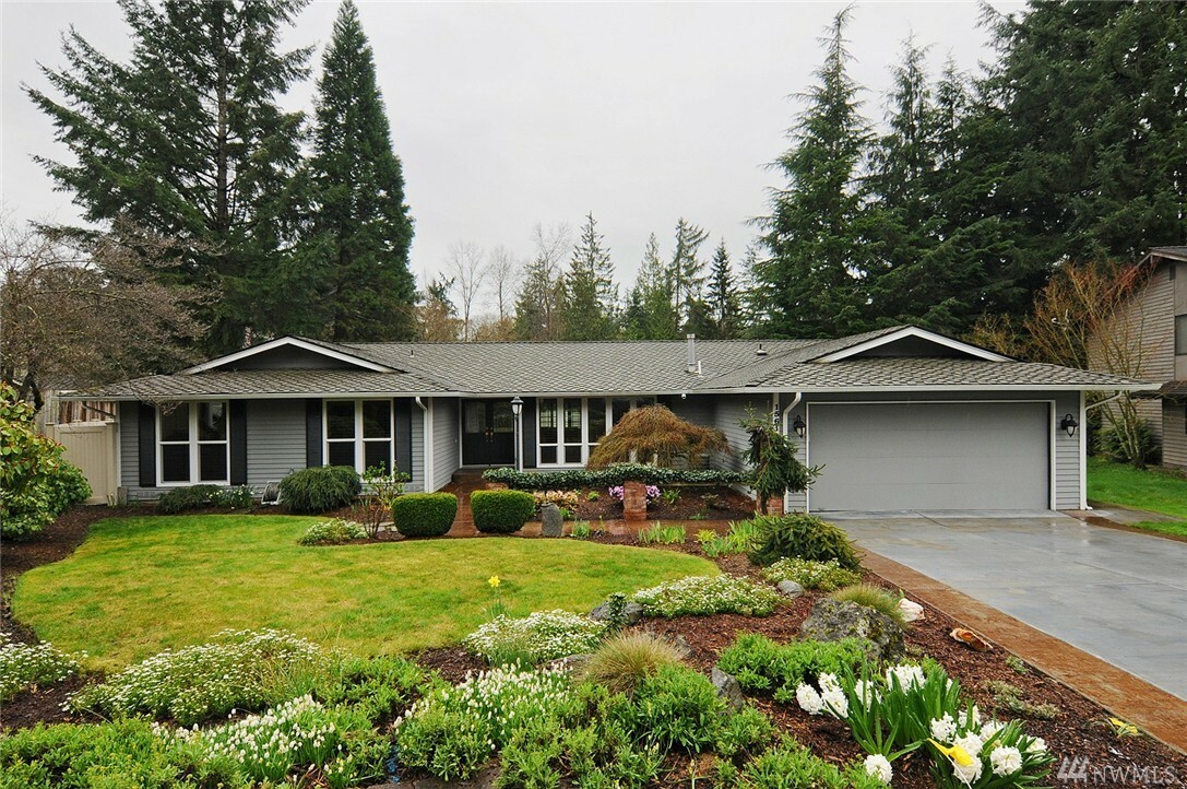 Property Photo:  15619 SE 175th St  WA 98058 