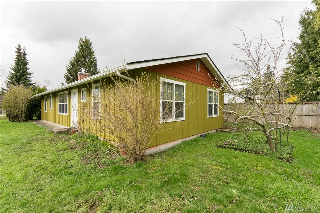 Property Photo:  1511 22nd St  WA 98225 