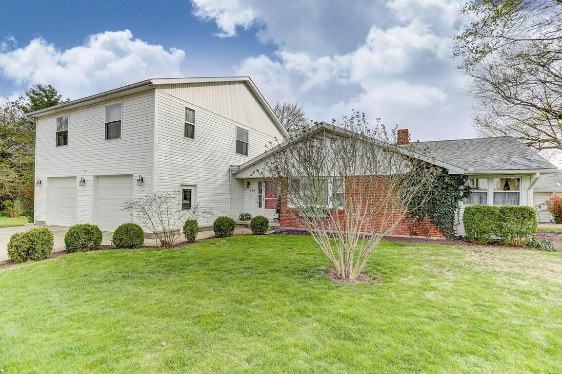 Property Photo:  409 E Columbus St.  OH 43357 