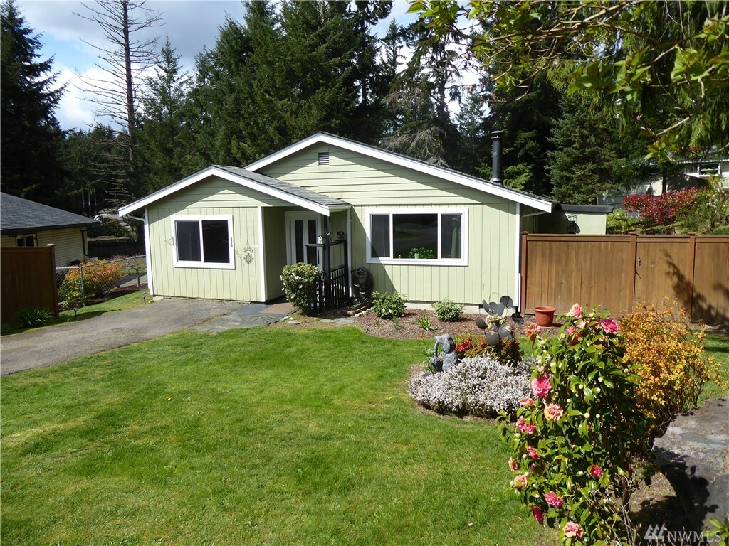 Property Photo:  3536 Berger Place SE  WA 98366 