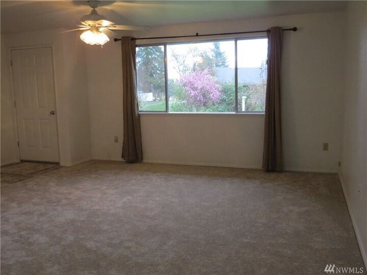 Property Photo:  515 Holly Dr  WA 98584 