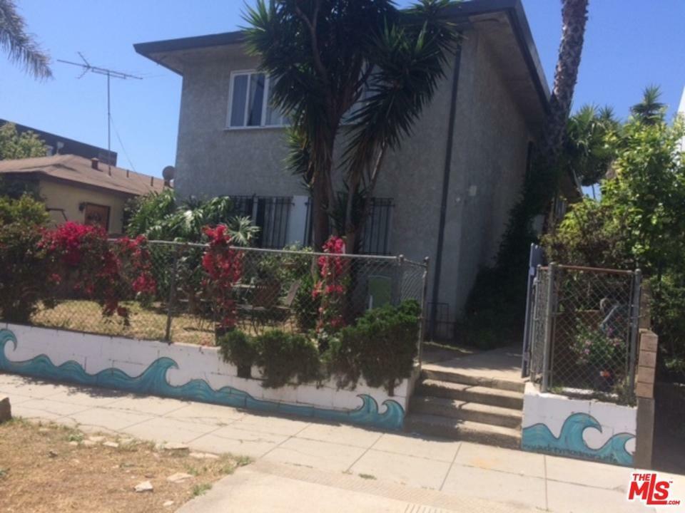 Property Photo: 333 6th Ave CA 90291