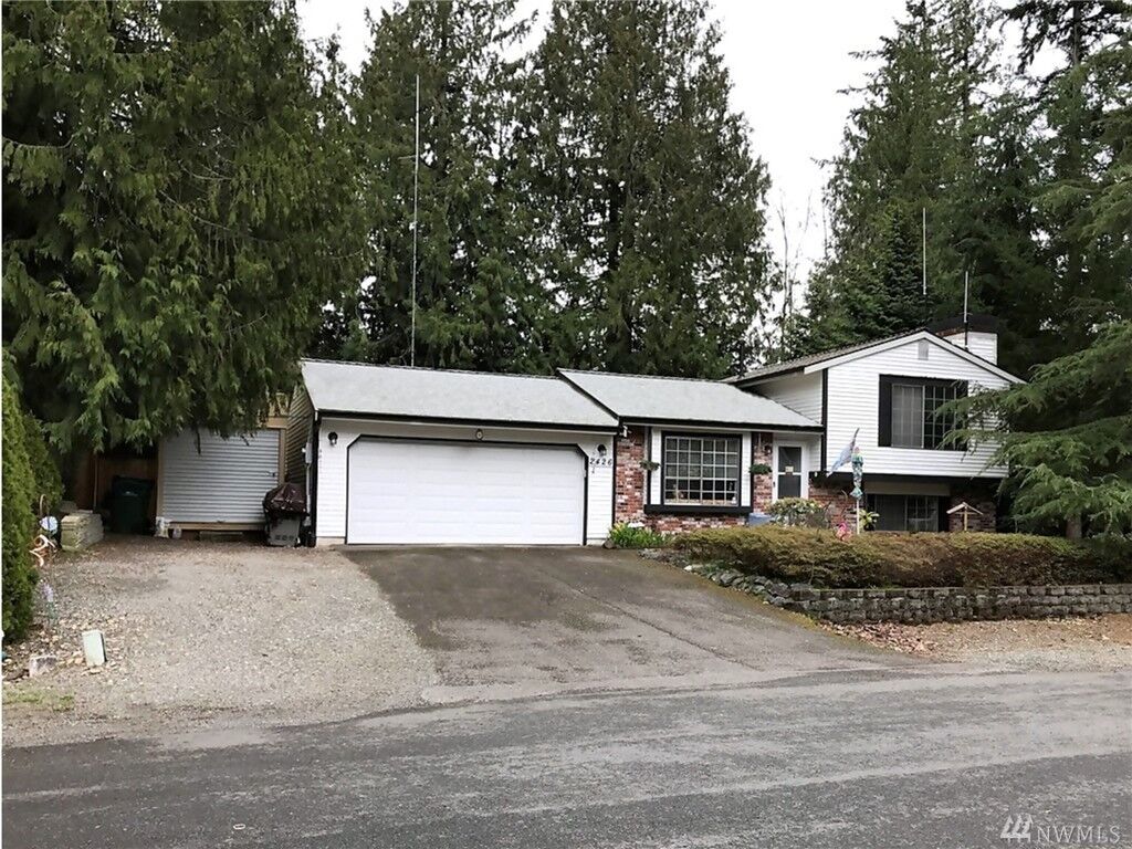 Property Photo:  2426 NE 231st Place  WA 98074 