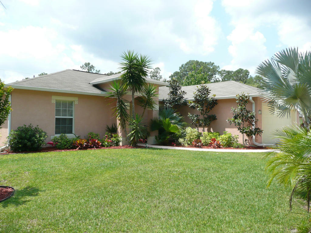 Property Photo:  1348 SE Alcazar Street  FL 32909 