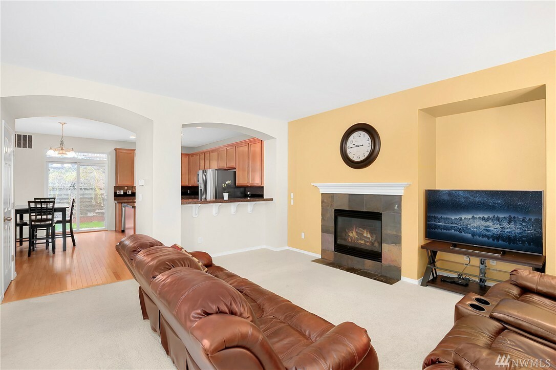 Property Photo: 24014 SE 22nd St WA 98075