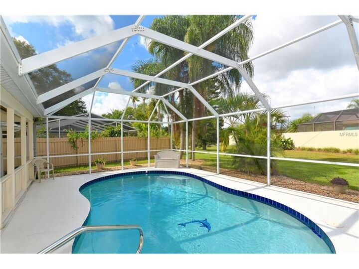 Property Photo:  4886 Hamlets Grove Drive  FL 34235 