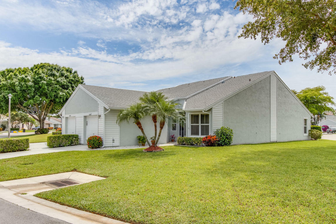 Property Photo:  12143 Country Greens Boulevard  FL 33437 