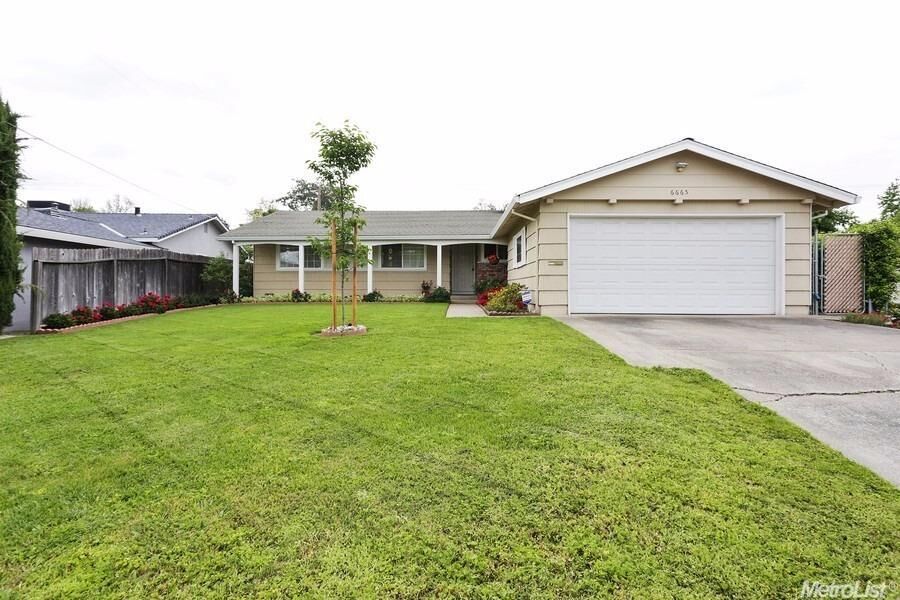 Property Photo: 6665 Silverthorne Circle CA 95842