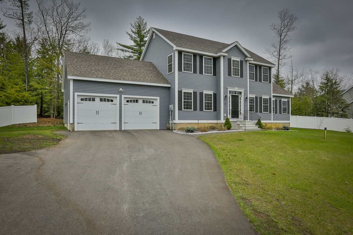 Property Photo:  16 Saddle Hill Drive  NH 03032 