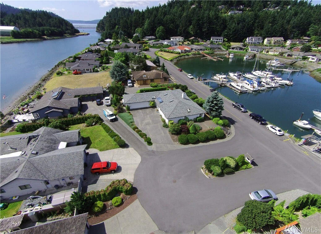 Property Photo: 814 Shoshone Dr WA 98257