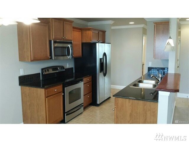 Property Photo:  955 Third St 101  WA 98230 